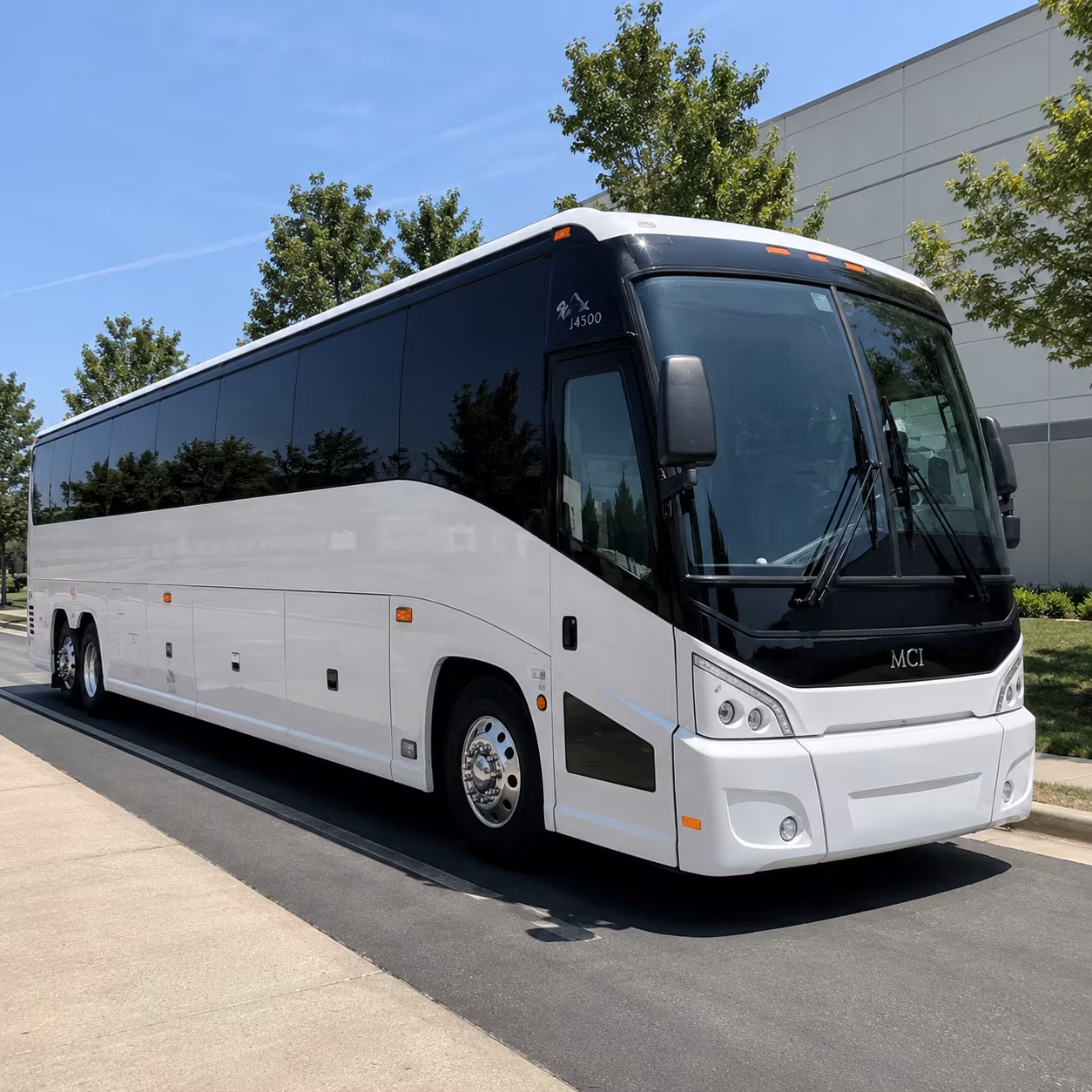 compare concert buses to oakland arena chase center and sap center