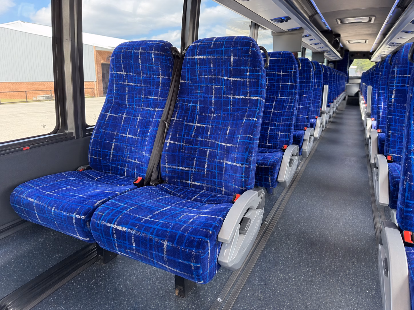 how the type of bus you choose changes the price in livermore california